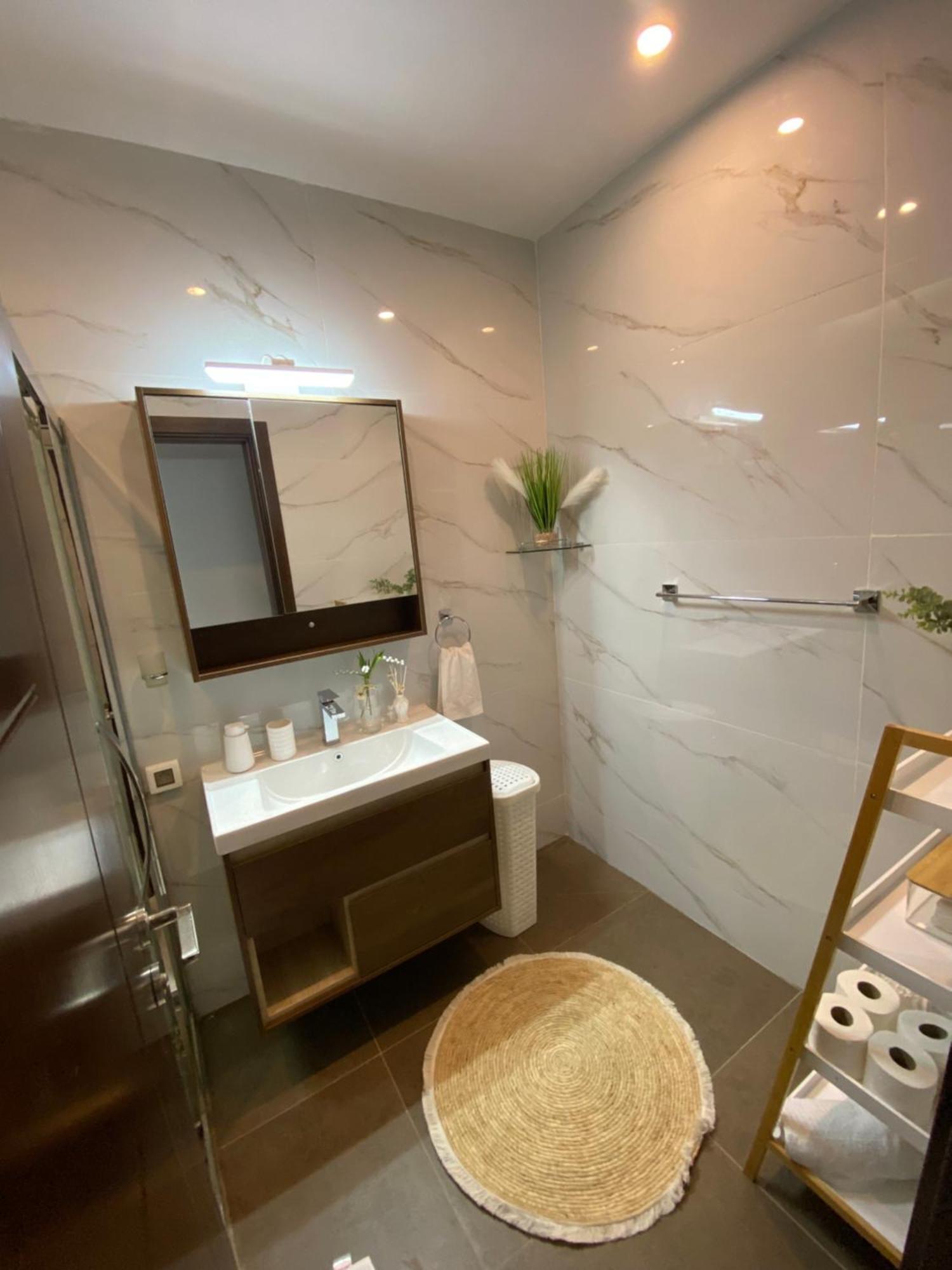 Apartamento F4 Meuble Au Point E